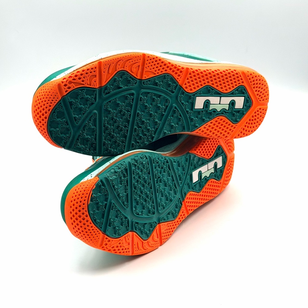 Nike Max LeBron 11 Low 'Biscayne' 2014 - Picture 10 of 12